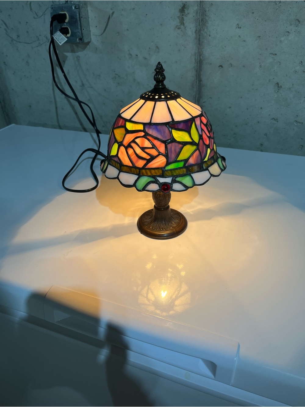 Stained Glass Rose Table Lamp - Tiffany Style - Multicolor